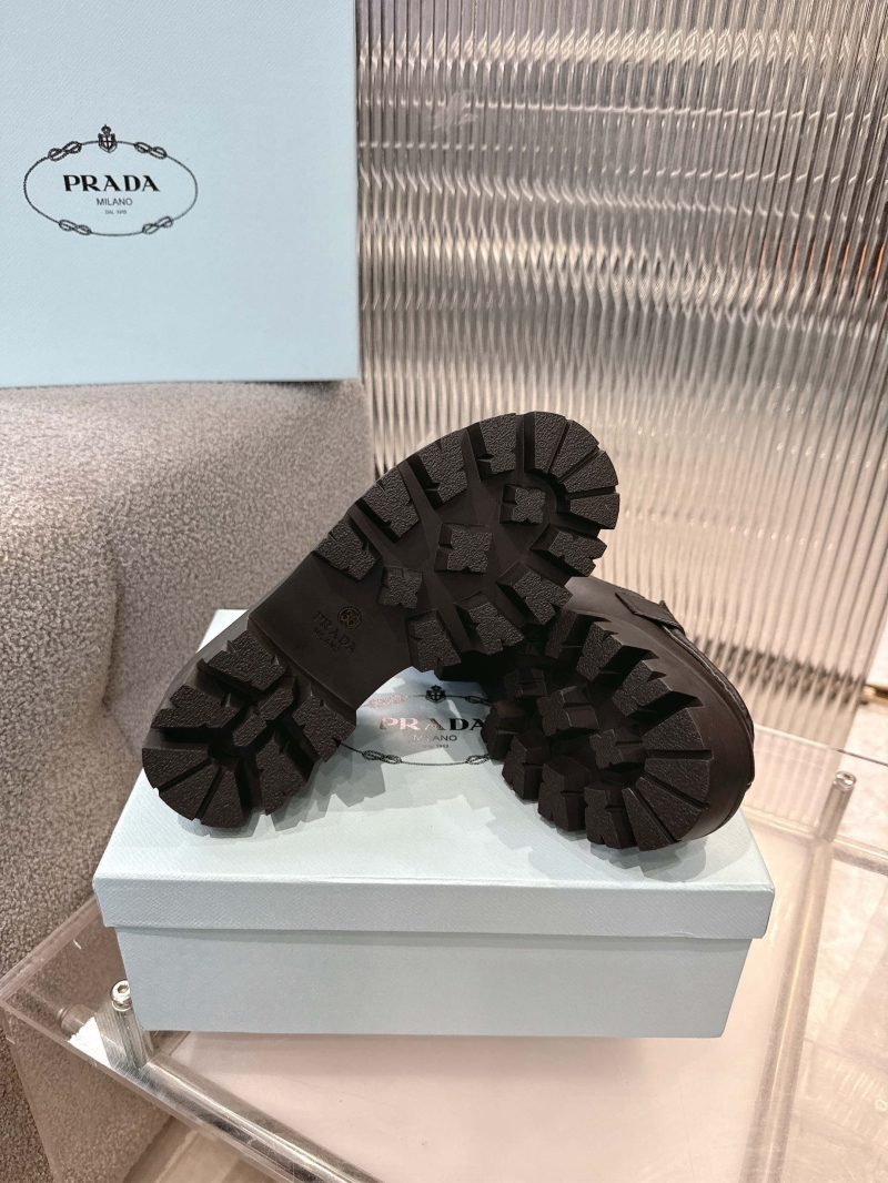 Pra*a flat shoes